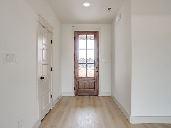5th image of 320 Rita Ridge Ct