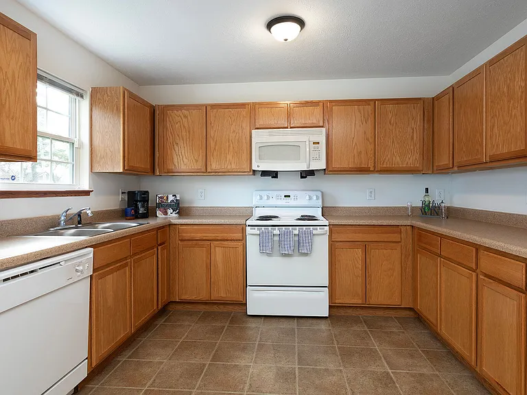 6352 Buoy Ln — Photo 2