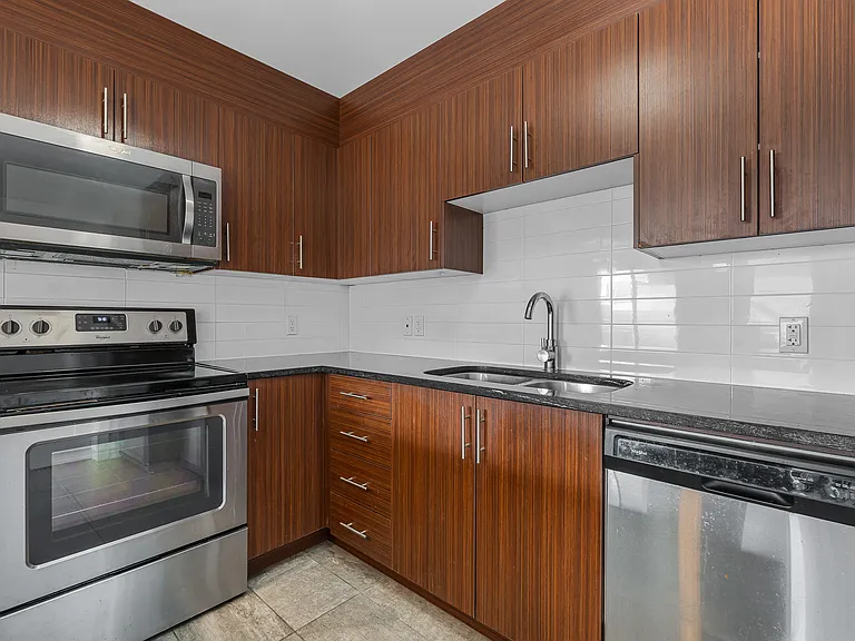 3569 Dutch Village Rd — Photo 28