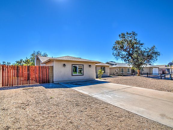 4th image of 8801 W Cinnabar Ave