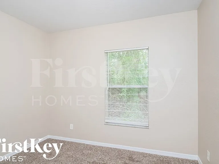 4220 S Cranberry Blvd — Photo 9
