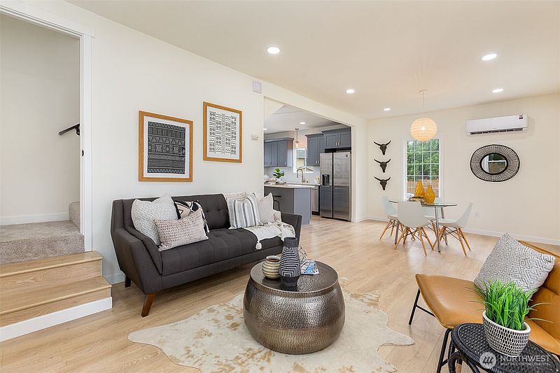 5th image of 8416 Duncan Avenue S