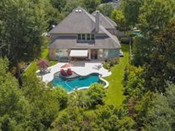 107 Cherry Bark Pl, Montgomery, TX 77316