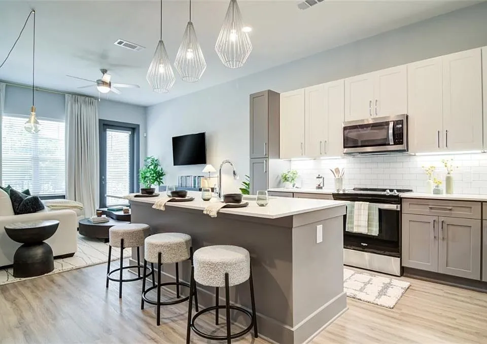 1100 Industrial Blvd #2203