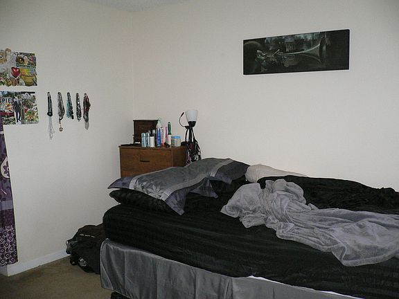 4th image of 752 Executive Center Dr APT 111