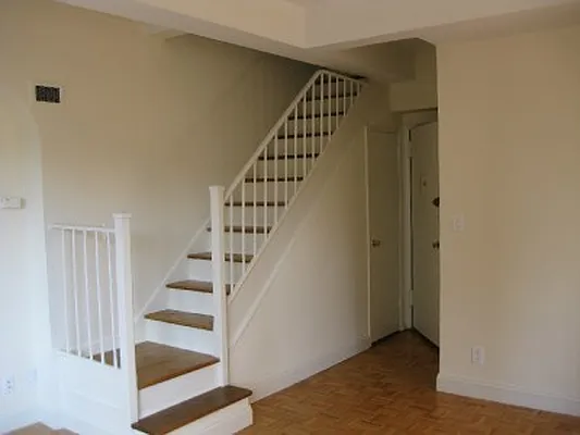 Rented by Classic Marketing- 530 Park1 | media 34