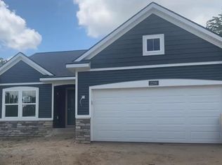2290 Quarter Horse Dr NE, Cedar Springs, MI 49319