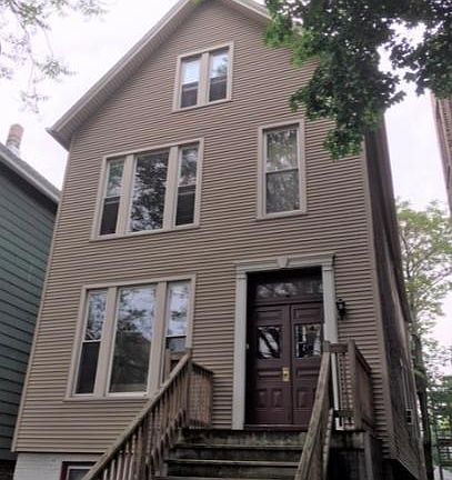 5th image of 3120 N Kenmore Ave