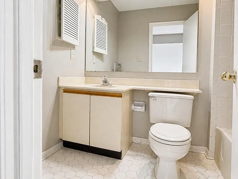 982 Yachtsman Way — Photo 14