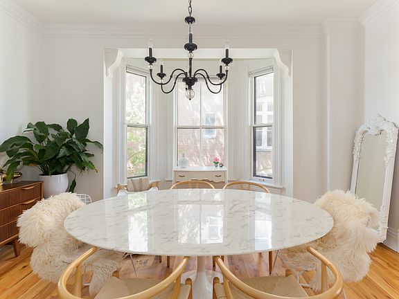4th image of 2013 W Evergreen Ave #2