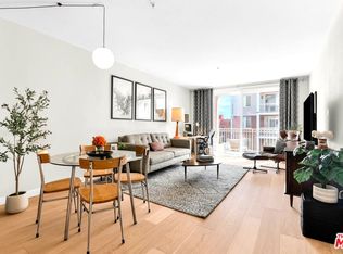 3740 Santa Rosalia Dr #302, Los Angeles, CA 90008