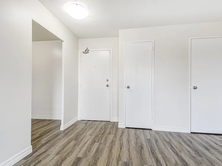 291 Brant Ave — Photo 13