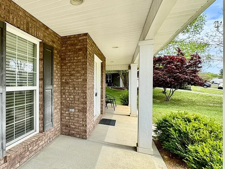 1203 Elsborn Ridge Rd — Photo 4