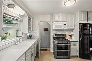 839 Elmwood Ave — Photo 8