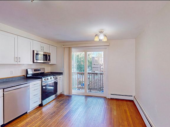 3rd image of 115 L St #1