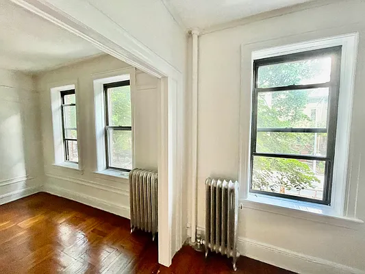 Rented by Pear NYC LLC | media 11