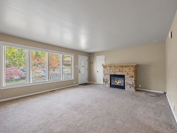 3rd image of 4112 S Olympic Way