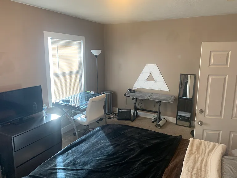 207 Front St #3 — Photo 12