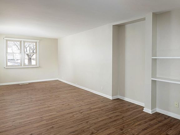4th image of 1604 2nd Ave