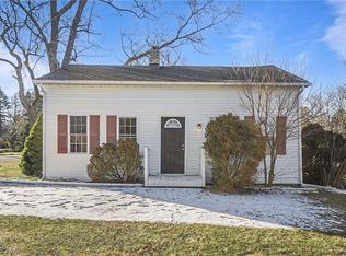 7038 Lake Rd E, Madison, OH 44057