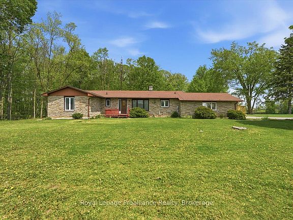 3rd image of 1302 Wingfield Rd