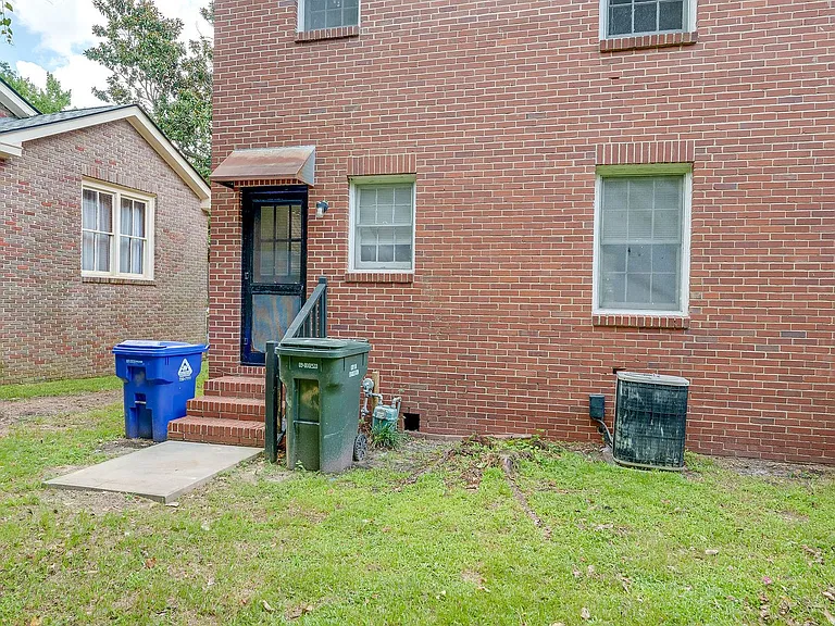 1 Riverside Dr #D — Photo 20