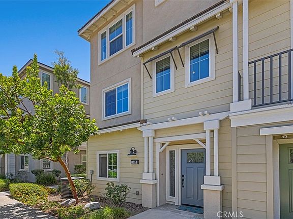 3rd image of 867 Seville Ln