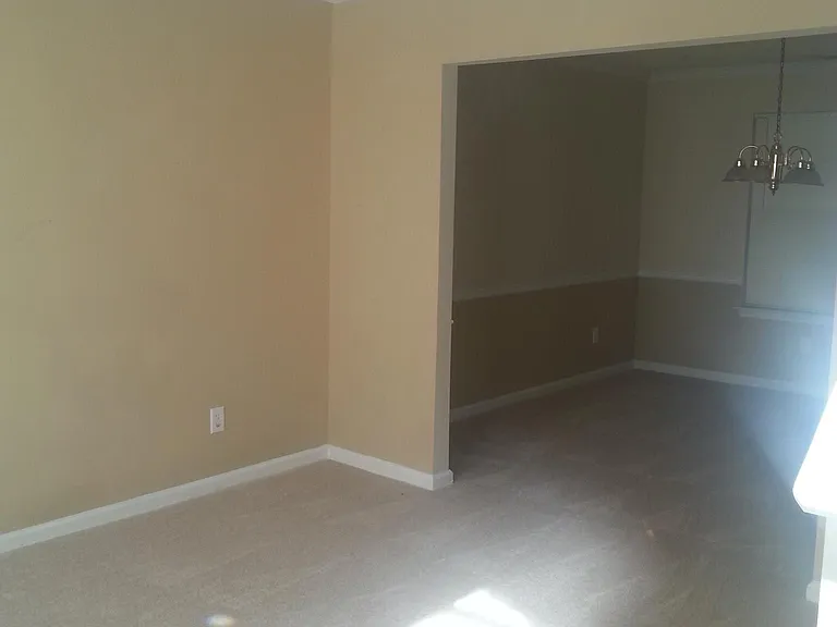 2677 Da Vinci Blvd — Photo 3
