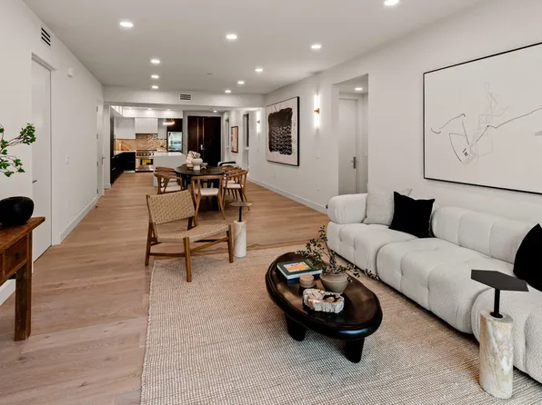 505 S Barrington Ave #108, Los Angeles, CA 90049