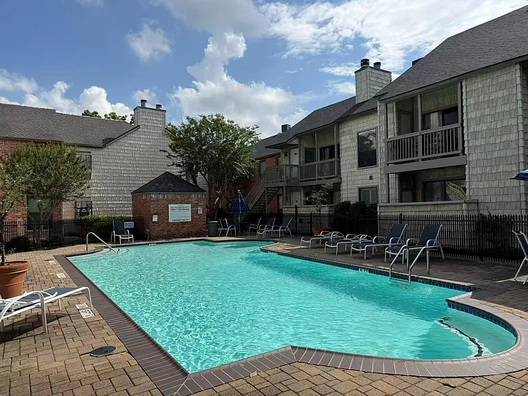 2829 Timmons Ln #176 — Photo 23