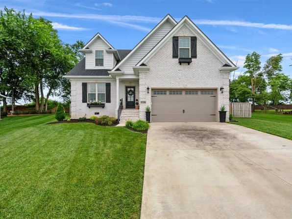 2729 Winstar Ct, Bowling Green, KY 42104