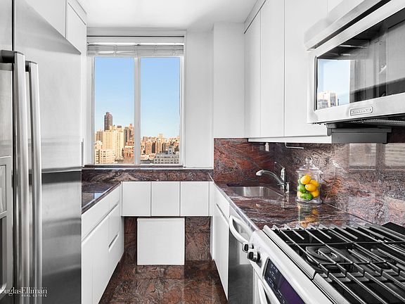 4th image of 515 E 79th St APT 22D