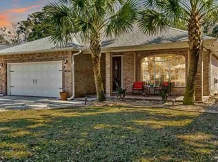 6134 N Enclave Dr, Pensacola, FL 32504