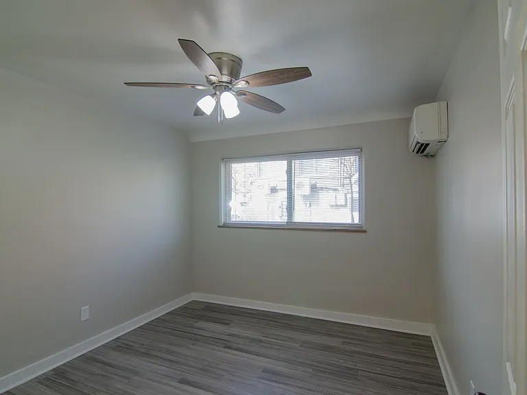 Newly Upgraded Apartments -The Courtyard at Park Hills, Minutes from Downtown — Photo 40