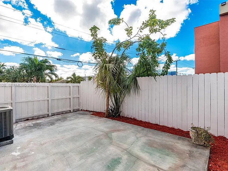 8085 NW 8th St #9 — Photo 9