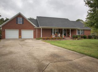 7640 Saint Jordan Cir, Newburgh, IN 47630