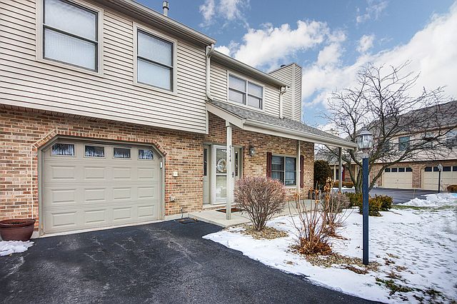 1st image of 9344 Waterford Ln
