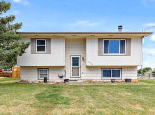 504 Lion Dr, Rapid City, SD 57701