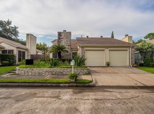 2831 Crest Park Dr, Houston, TX 77082