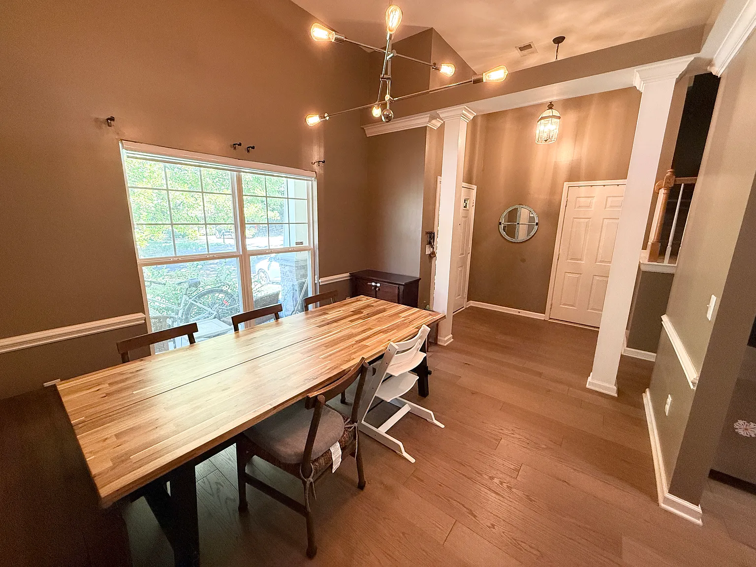 3 bed, 2038 sqft, $2,700 — Photo 4