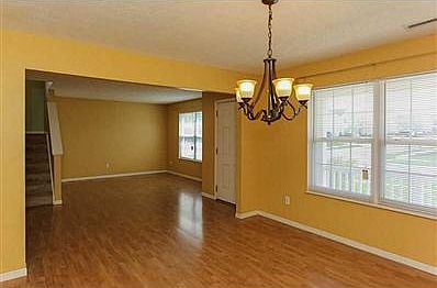 4th image of 8826 Scotland Dr
