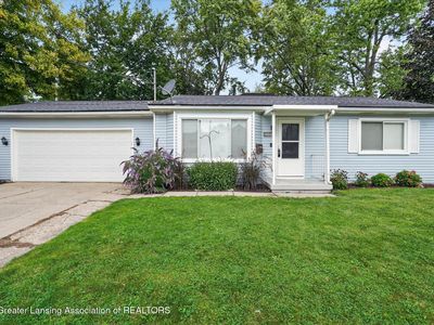 1213 Pacific Ave, Lansing, MI, 48910