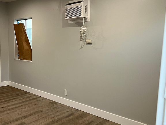 2nd image of 3150 Perlita Ave