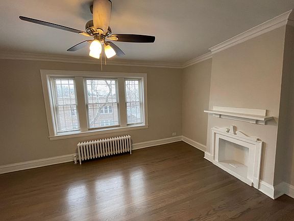 3rd image of 2508 W Thorndale Ave #3