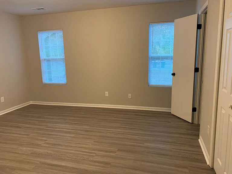 5306-5308 Grovewood Pl — Photo 12