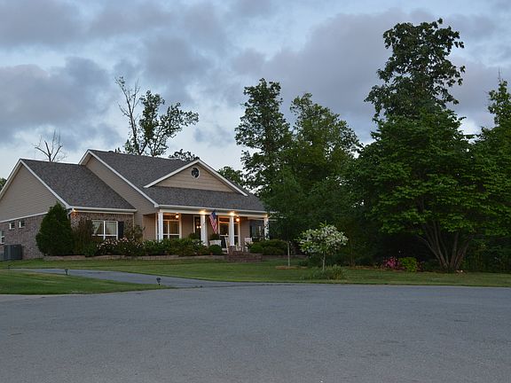 4th image of 1736 Yorkshire Dr