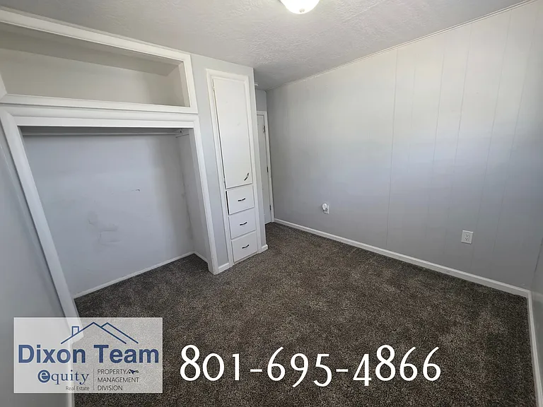 44 E 150 N — Photo 23