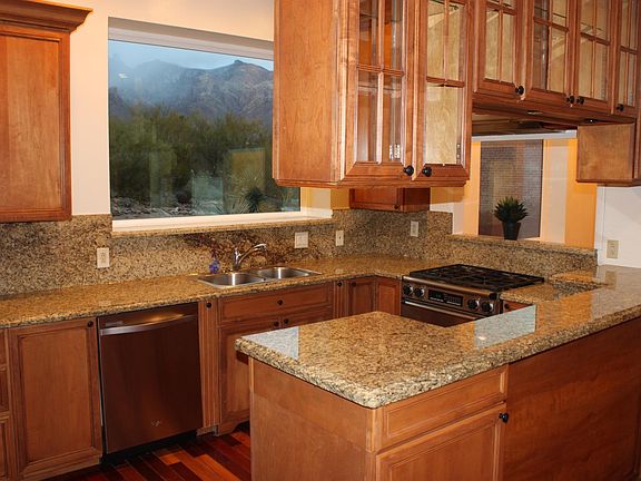 3rd image of 6131 N Piedra Seca