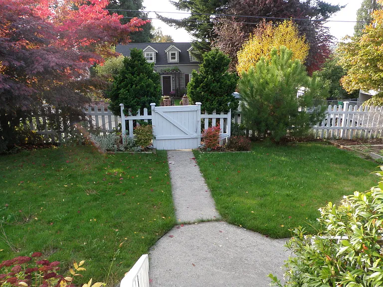 9628 8th Ave NE — Photo 10