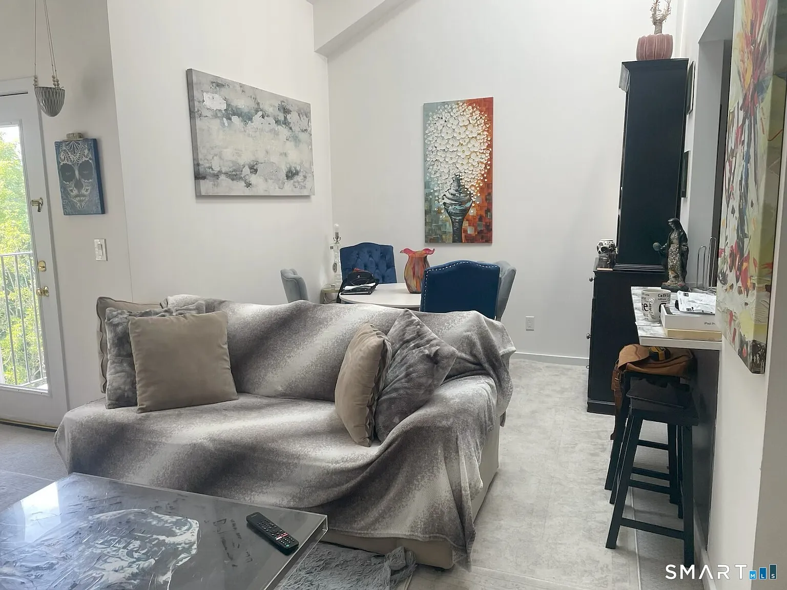 1 bed, 1.0 bath, 892 sqft, $2,500 — Photo 1